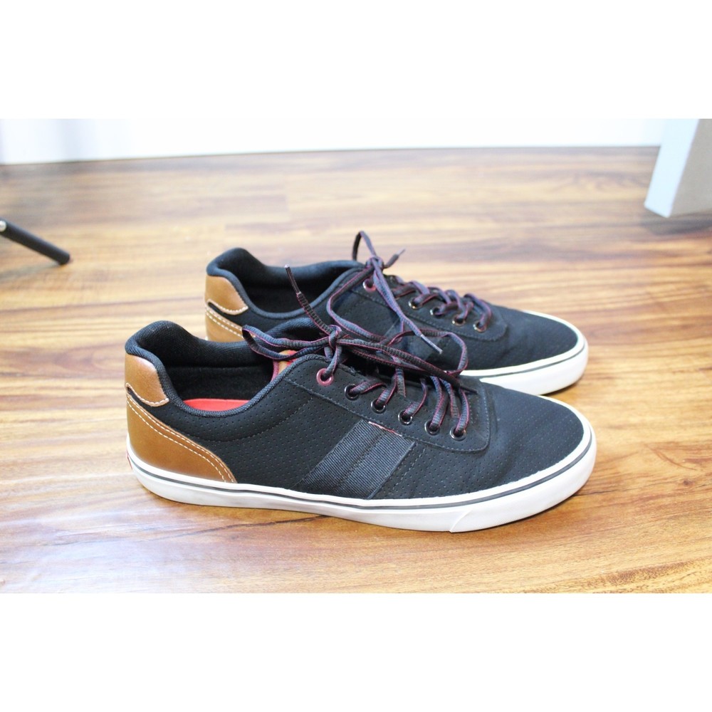 Men's Levis Casual Black Sneakers Like New Condition Size 11